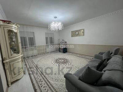 Отдельный дом · 4 комнаты · 195 м² · 9.6 сот., Проезд Шугыла 9 за 22 млн 〒 в Атырау, мкр Мирас