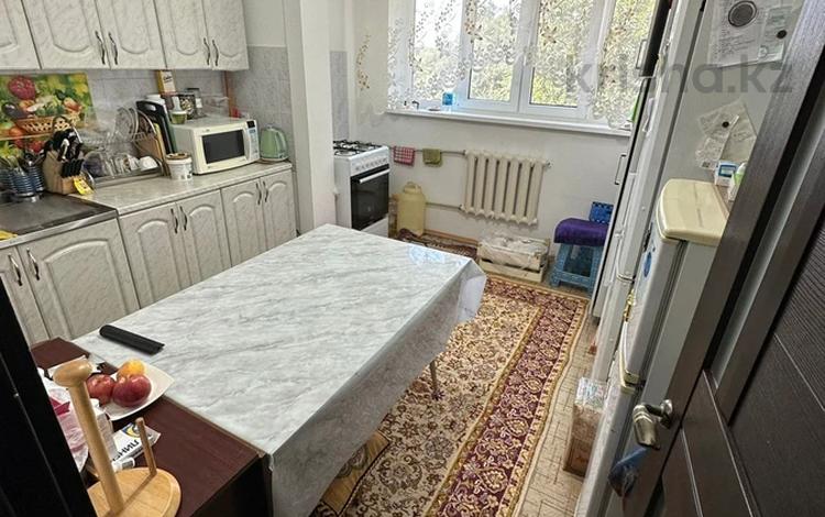 2-бөлмелі пәтер · 60 м² · 5/5 қабат, мкр Айнабулак-4, бағасы: 37 млн ₸ в Алматы, Жетысуский р-н — фото 2
