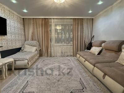 4-комнатная квартира · 87 м² · 4/5 этаж, Майкудук, мкр Голубые пруды за 30 млн 〒 в Караганде, Алихана Бокейханова р-н