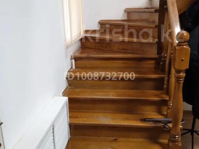 Жеке үй · 5 бөлме · 220 м² · 4 жүзд., мкр Шубар 111 — Митченко - Турысова, бағасы: 1 млн ₸ в Астане, Есильский р-н