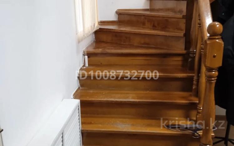 Жеке үй · 5 бөлме · 220 м² · 4 жүзд., мкр Шубар 111 — Митченко - Турысова, бағасы: 1 млн ₸ в Астане, Есильский р-н — фото 2