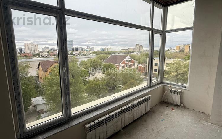 3-комнатная квартира · 113 м² · 5/9 этаж, район санатория «Атырау» 1 за 58 млн ₸ — фото 2