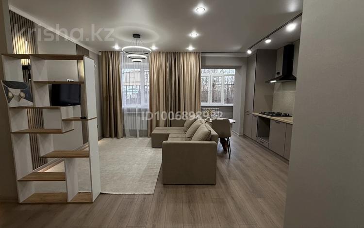 1-комнатная квартира · 38.7 м², мкр Омега, Молдашева 20/1 за 170 000 ₸ в Уральске — фото 2