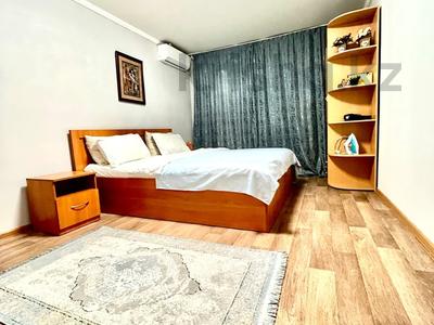 1-комнатная квартира · 45 м² · 3/4 этаж, Желтоксана — Арбат за 18 000 ₸ в Алматы, Алмалинский р-н