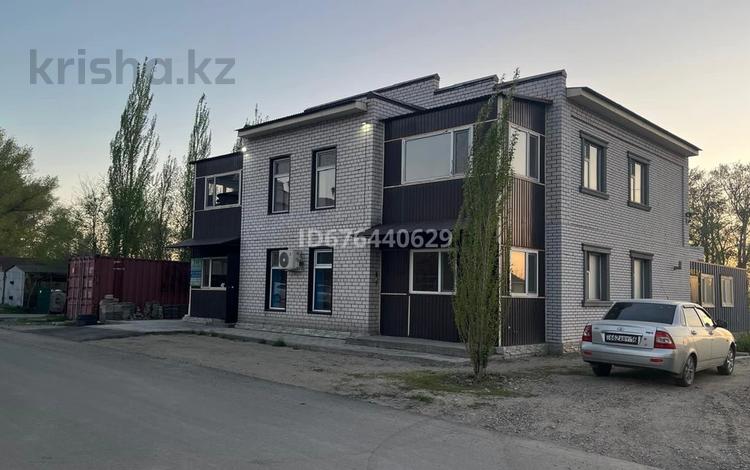 Жеке үй · 5 бөлме · 280 м² · 4 жүзд., Ул.Аюченко 15а, бағасы: 250 млн ₸ в Семее — фото 26