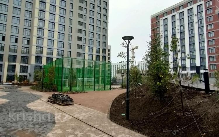 3-бөлмелі пәтер · 100 м² · 3/7 қабат, По ул. Ханов Керея и Жанибека 48, бағасы: 85 млн ₸ в Астане, Есильский р-н — фото 2