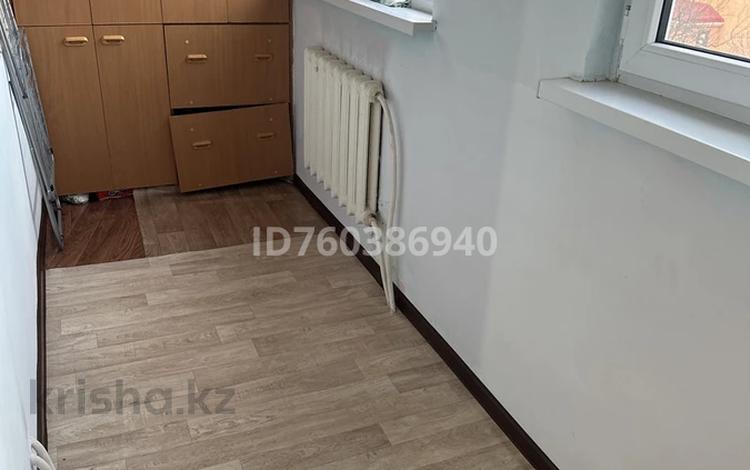 3-комнатная квартира · 60 м² · 4/5 этаж, 16-й микрорайон 4 за 23 млн ₸ в Шымкенте, Аль-Фарабийский р-н — фото 2
