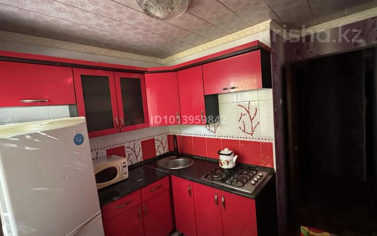 2-бөлмелі пәтер · 54 м² · 1/5 қабат, Яссавый 108 — Бауыржан Момышулы, бағасы: 90 000 ₸ в Кентау — фото 2
