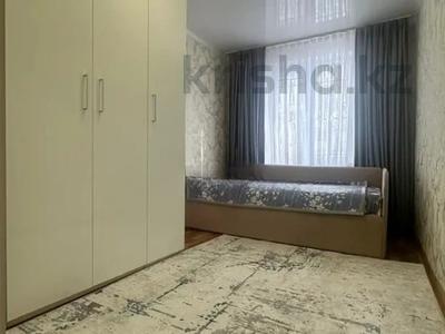 2-комнатная квартира · 45 м² · 1/5 этаж, мкр Аксай-2 3 за 30 млн ₸ в Алматы, Ауэзовский р-н
