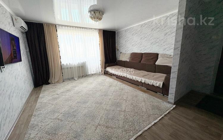 2-комнатная квартира · 53.7 м² · 5/5 этаж, Жас Алаш 4-6а — Находиться на юности за 18.5 млн ₸ в Семее — фото 2