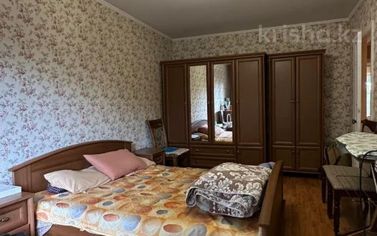 4-комнатная квартира · 74 м² · 4/4 этаж, мкр Коктем-3 302 за 50 млн ₸ в Алматы, Бостандыкский р-н — фото 2