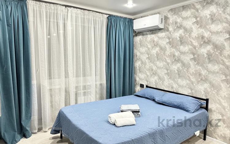 1-бөлмелі пәтер · 41 м² · 8/9 қабат, Карагайлы 79 — Сдается квартира со всеми удобствами час 2000т, бағасы: 2 000 ₸ в Семее — фото 2