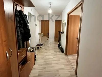 2-бөлмелі пәтер, 59 м², 3/10 қабат, Жургенова 27/1, бағасы: 21.5 млн 〒 в Астане, Алматы р-н