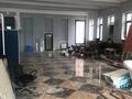 Еркін, кеңселер, дүкендер мен бутиктер, қоғамдық тамақтану орны, сұлулық салондары, фитнес және спорт, медорталықтар мен дәріханалар, білім орталықтары, ойын-сауық, конференц-залдар, кабинеттер және жұмыс орындары · 700 м², бағасы: 10 млн ₸ в Алматы, Алмалинский р-н — фото 15