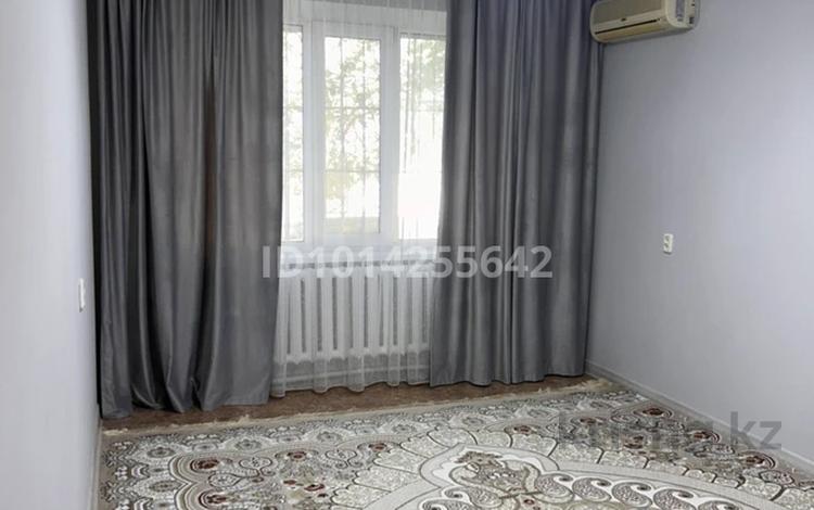 3-бөлмелі пәтер · 69.7 м² · 1/5 қабат, 11 ш/а. 92, бағасы: 21.4 млн ₸ в Актобе, мкр 11 — фото 2