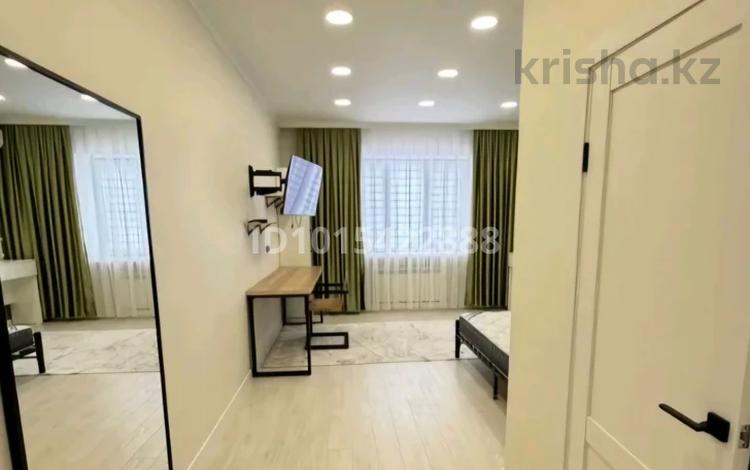 2-комнатная квартира · 84.5 м² · 8/9 этаж, 1 1 за 38.9 млн ₸ в Актобе — фото 2