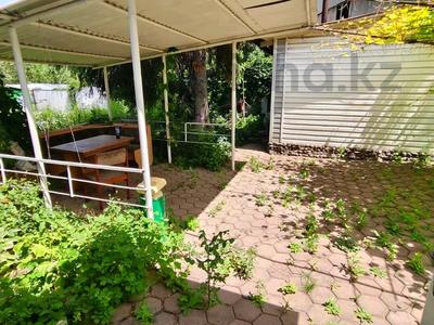 Продажа домов и дачи в Алматы: Отдельный дом · 3 комнаты · 100 м² · 8 сот., мкр Тастыбулак 8 за 32 млн 〒 Отдельный дом · 3 комнаты · 100 м² · 8 сот., мкр Тастыбулак 8 за 32 млн 〒 в Алматы, Наурызбайский р-н