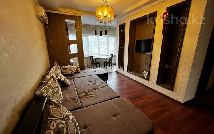 1-комнатная квартира · 35 м² · 5/5 этаж, мкр Самал-1, проспект Достык 89/2 за 350 000 ₸ в Алматы, Медеуский р-н — фото 9