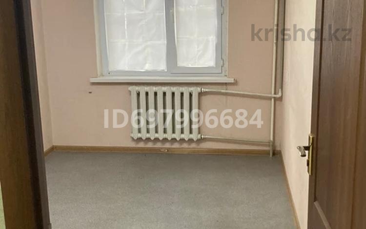 Офисы, магазины и бутики, склады, салоны красоты, сельское хозяйство, кабинеты и рабочие места · 30 м² за 150 000 〒 в Шымкенте, Аль-Фарабийский р-н — фото 2