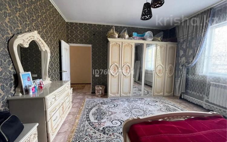 Жеке үй · 7 бөлме · 180 м² · 5.8 жүзд., Геолог -ш/а., Бимахис 143 — В сторону детсада Байтерек(Самғау), бағасы: 26 млн ₸ в Атырау, мкр Геолог — фото 9