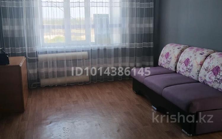 2-комнатная квартира · 51.8 м² · 9/9 этаж, 1 микрорайон 7 в за 130 000 ₸ в Семее — фото 2