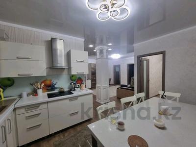 3-бөлмелі пәтер, 88.4 м², 6/10 қабат, Казыбек би 40, бағасы: 45 млн 〒 в Усть-Каменогорске