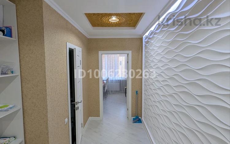 2-бөлмелі пәтер · 77.1 м² · 5/5 қабат, мкр Астана 45, бағасы: 30 млн ₸ в Уральске — фото 2