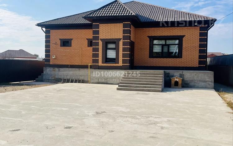 Отдельный дом · 5 комнат · 240 м² · 10 сот., Урмаш Туктыбай 1а — Рыскулова за 70 млн 〒 в  — фото 2