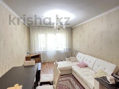 3-комнатная квартира · 60 м² · 4/4 этаж, мкр №2 14 за 300 000 ₸ в Алматы, Ауэзовский р-н