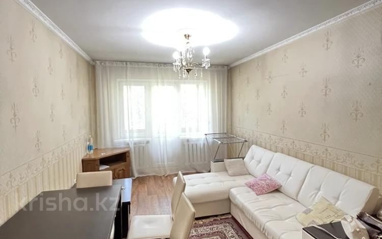 3-комнатная квартира · 60 м² · 4/4 этаж, мкр №2 14 за 300 000 ₸ в Алматы, Ауэзовский р-н — фото 2