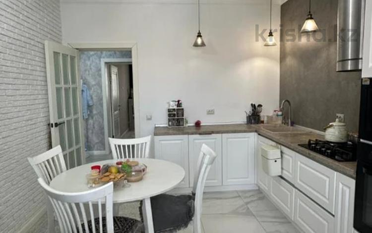 2-бөлмелі пәтер · 60 м² · 4/5 қабат, мкр. Алтын орда, бағасы: 31 млн ₸ в Актобе — фото 2