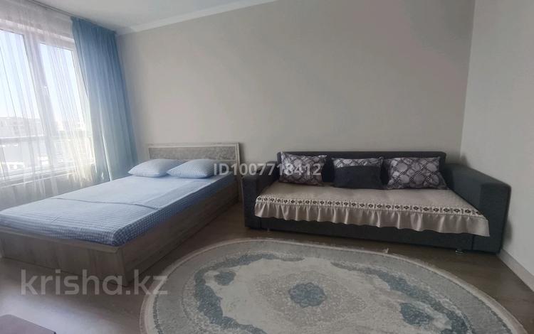 1-комнатная квартира · 37 м² · 12/17 этаж, Бектурова 4/6 — Проспект Туран за 250 000 ₸ в Астане, Нура р-н — фото 8