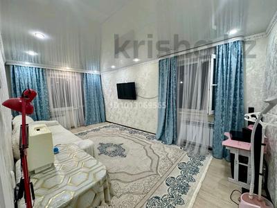 3-комнатная квартира · 62 м² · 2/5 этаж, Майкудук, Майкудук, 15й микрорайон 11 за 14 млн ₸ в Караганде, Алихана Бокейханова р-н