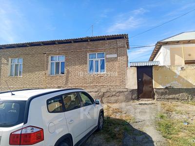 Отдельный дом · 4 комнаты · 250 м² · 20 сот., Сейітқасым Жүнісов 109-111 — Старая улица Кокшетау за 55 млн ₸ в 