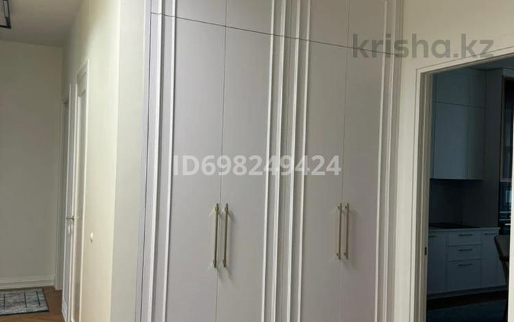 3-комнатная квартира · 110 м² · 5/24 этаж, Шамши Калдаяков 8 за 800 000 ₸ в Астане — фото 2