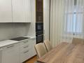 3-комнатная квартира · 110 м² · 5/24 этаж, Шамши Калдаяков 8 за 800 000 ₸ в Астане — фото 4