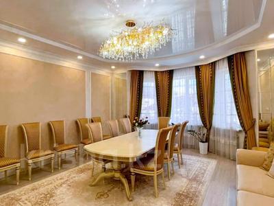 Отдельный дом · 7 комнат · 300 м² · 10 сот., Базарбаева 28 за 126 млн ₸ в Талдыкоргане