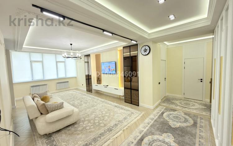 3-комнатная квартира · 105 м² · 2/5 этаж, 1 переулок Мангилик ел 12а за 62 млн 〒 в Таразе — фото 2