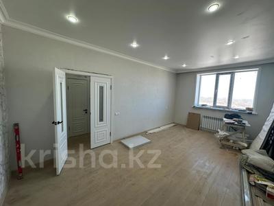 1-комнатная квартира · 43 м² · 5/5 этаж, Майкудук, мкр Голубые пруды 7/14 за 19 млн ₸ в Караганде, Алихана Бокейханова р-н