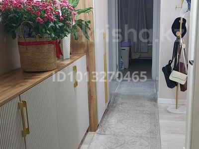 2-комнатная квартира · 65 м² · 9/10 этаж, мкр Аксай-1А 27Б — Толе би Момышулы за 40 млн ₸ в Алматы, Ауэзовский р-н
