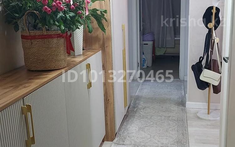 2-комнатная квартира · 65 м² · 9/10 этаж, мкр Аксай-1А 27Б — Толе би Момышулы за 40 млн ₸ в Алматы, Ауэзовский р-н — фото 2