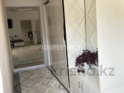 Отдельный дом · 10 комнат · 300 м² · 6 сот., Тұрсынова 17 за 75 млн 〒 в Таразе