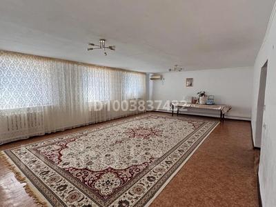 Отдельный дом · 4 комнаты · 170 м² · 10 сот., 5 уч 158 — Базардың қасында ABU KIDSke қарсы. за 27 млн ₸ в Кульсары