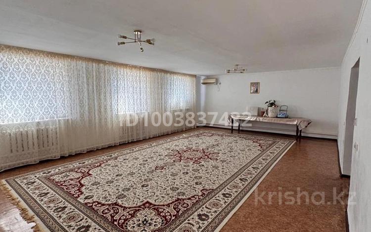 Отдельный дом · 4 комнаты · 170 м² · 10 сот., 5 уч 158 — Базардың қасында ABU KIDSke қарсы. за 27 млн ₸ в Кульсары — фото 3