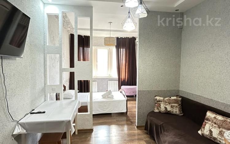 1-комнатная квартира · 30 м² · 11/15 этаж, Навои 208 — Торайгырова за 15 000 ₸ в Алматы, Бостандыкский р-н — фото 2