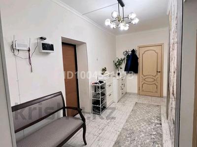 4-комнатная квартира · 90 м² · 2/2 этаж, мкр Лесхоз 14 — Караоке дауыс за 350 000 〒 в Атырау