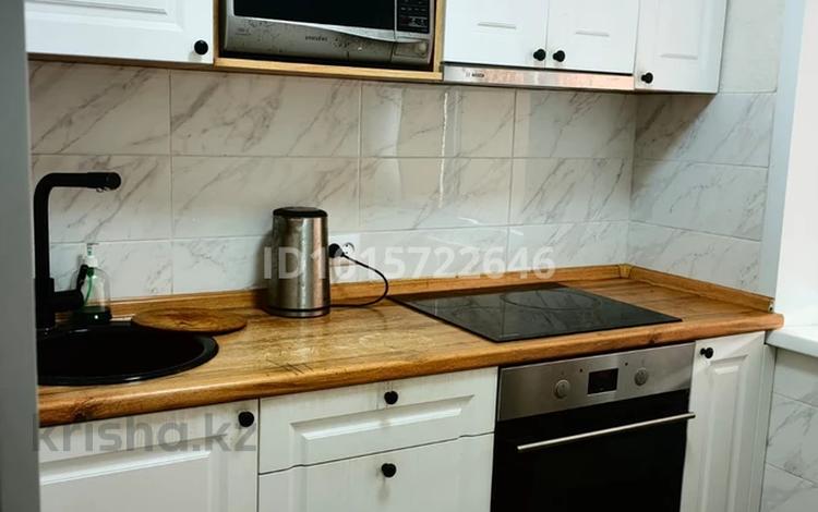 2-комнатная квартира · 45 м² · 2/5 этаж, Ауэзова 28 за 15 000 ₸ в Экибастузе — фото 2
