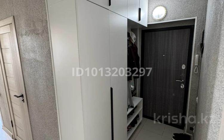 3-комнатная квартира · 72 м² · 5/5 этаж, мкр Нурсая, Мкрн Нурсая 25 — Ярмарка, Садик, Школы #38, # 40 . НИШ, ОПЕК за 22.5 млн ₸ в Атырау — фото 2