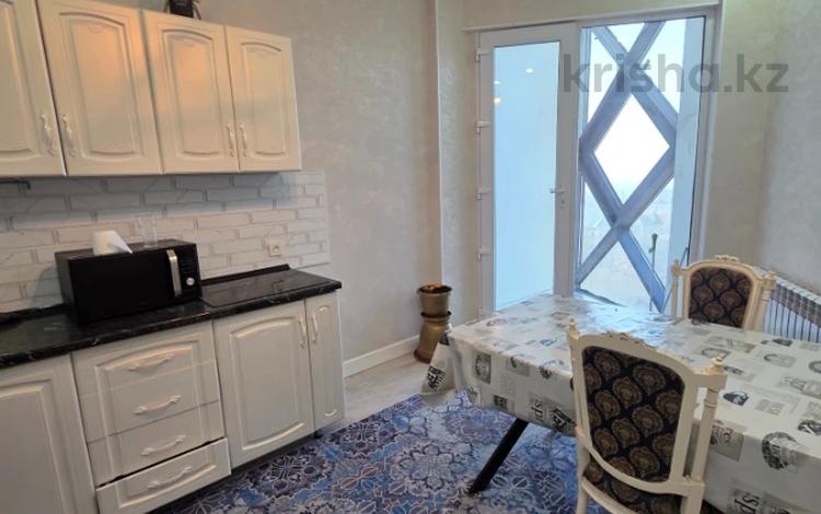 1-комнатная квартира · 50 м² · 9/13 этаж, Кунаева 79 — КУНАЕВА/ окна смотрят НА КУНАЕВА за 27 млн ₸ в Шымкенте, Туран р-н — фото 2