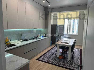 2-бөлмелі пәтер · 80 м² · 6/10 қабат, 18 микрорайон 28 — Триумфальная арканың қасында, бағасы: 250 000 ₸ в Актау, 18-й мкр 